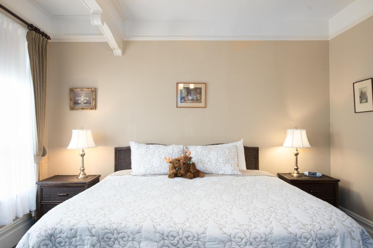 O Canada House Bed & Breakfast photo
