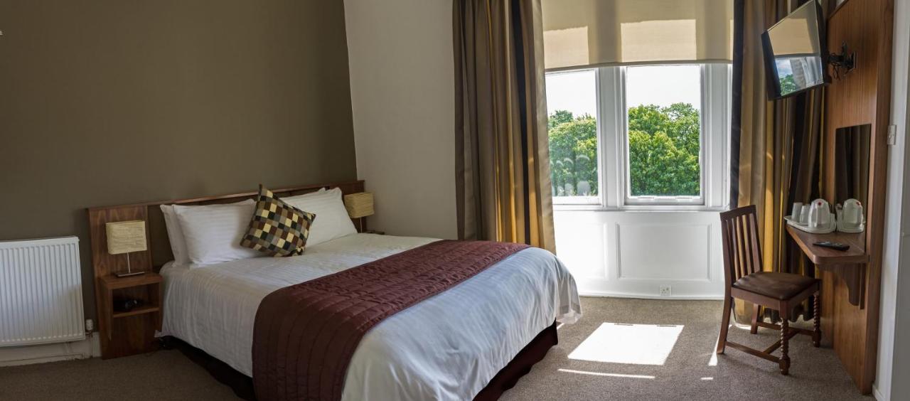 Strathearn Hotel - Laterooms