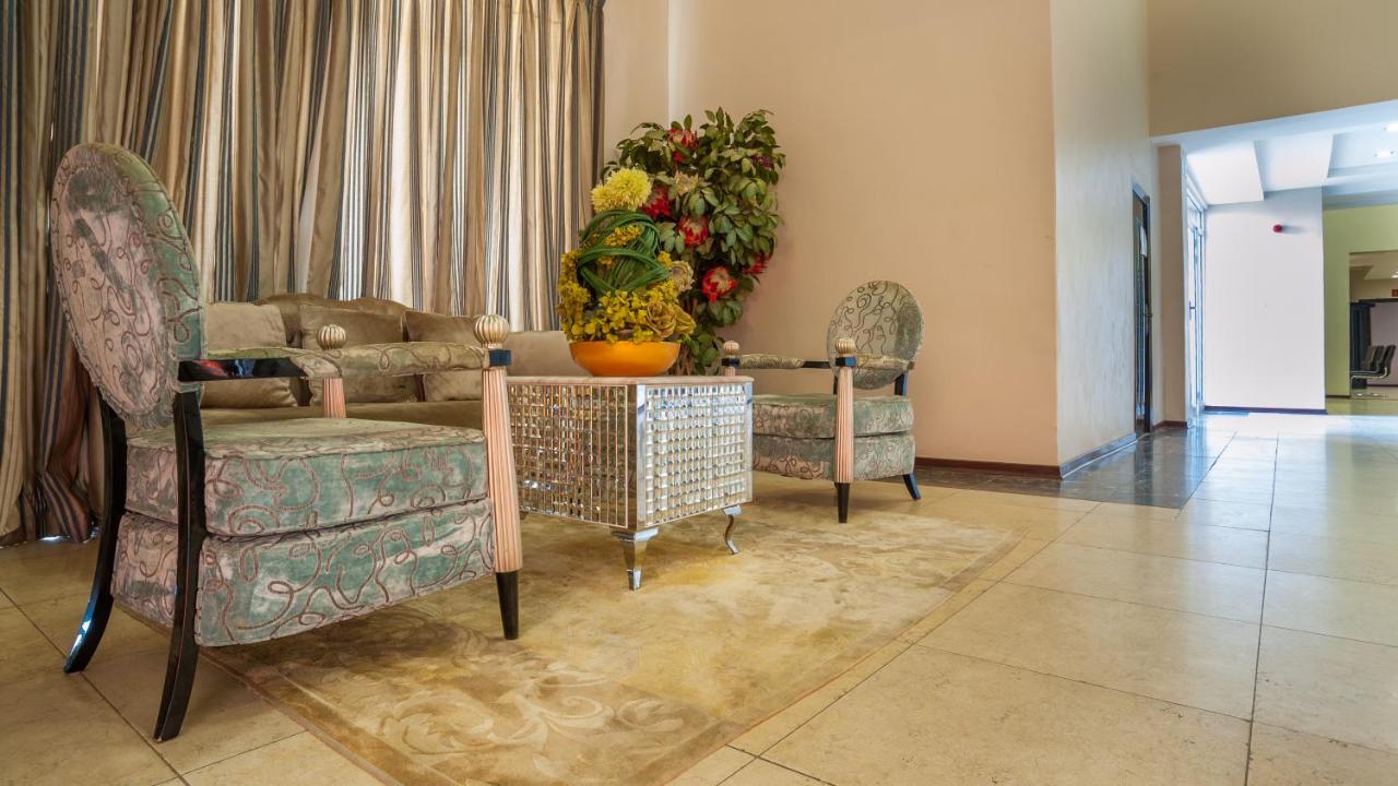 Tlotlo Hotel & Conference Centre photo