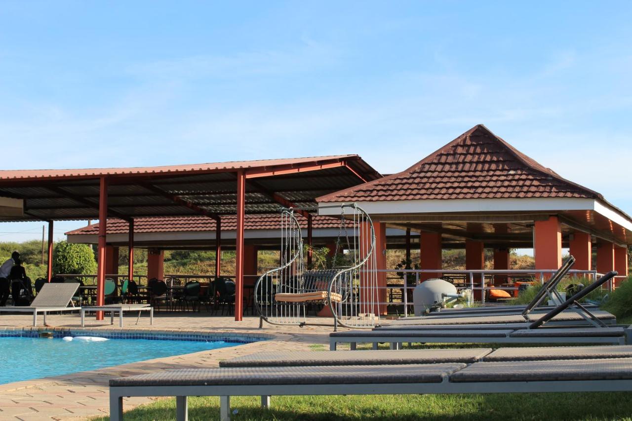 Tlotlo Hotel & Conference Centre photo