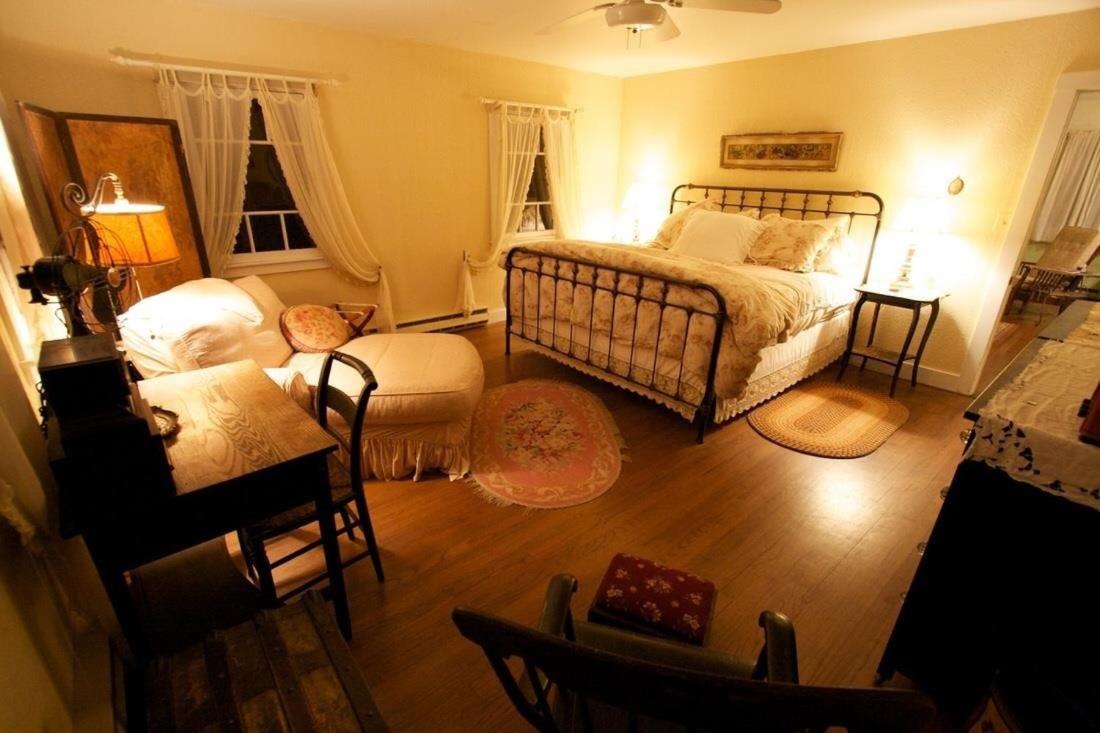 Feather Hill Inn — photo 6