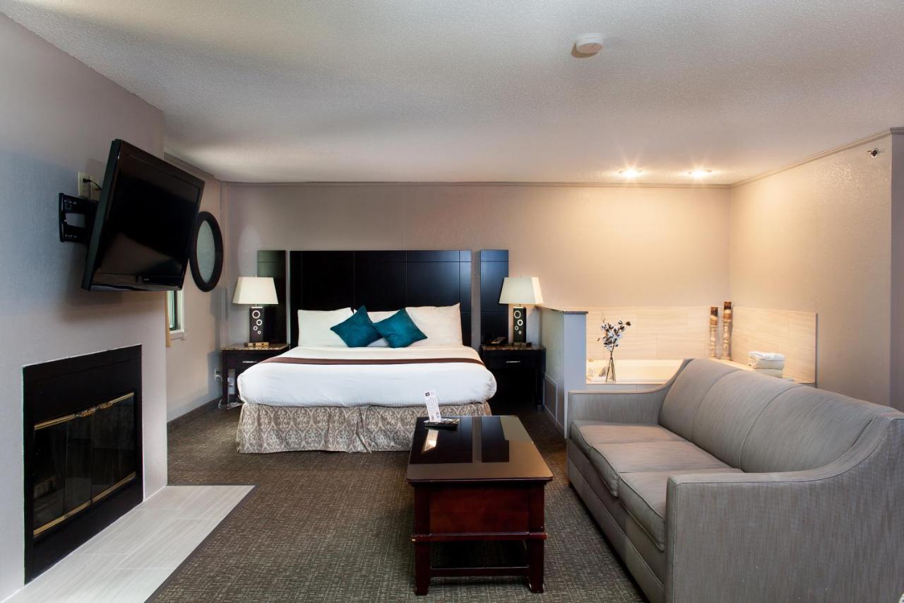 Heartland Inn Coralville — photo 12