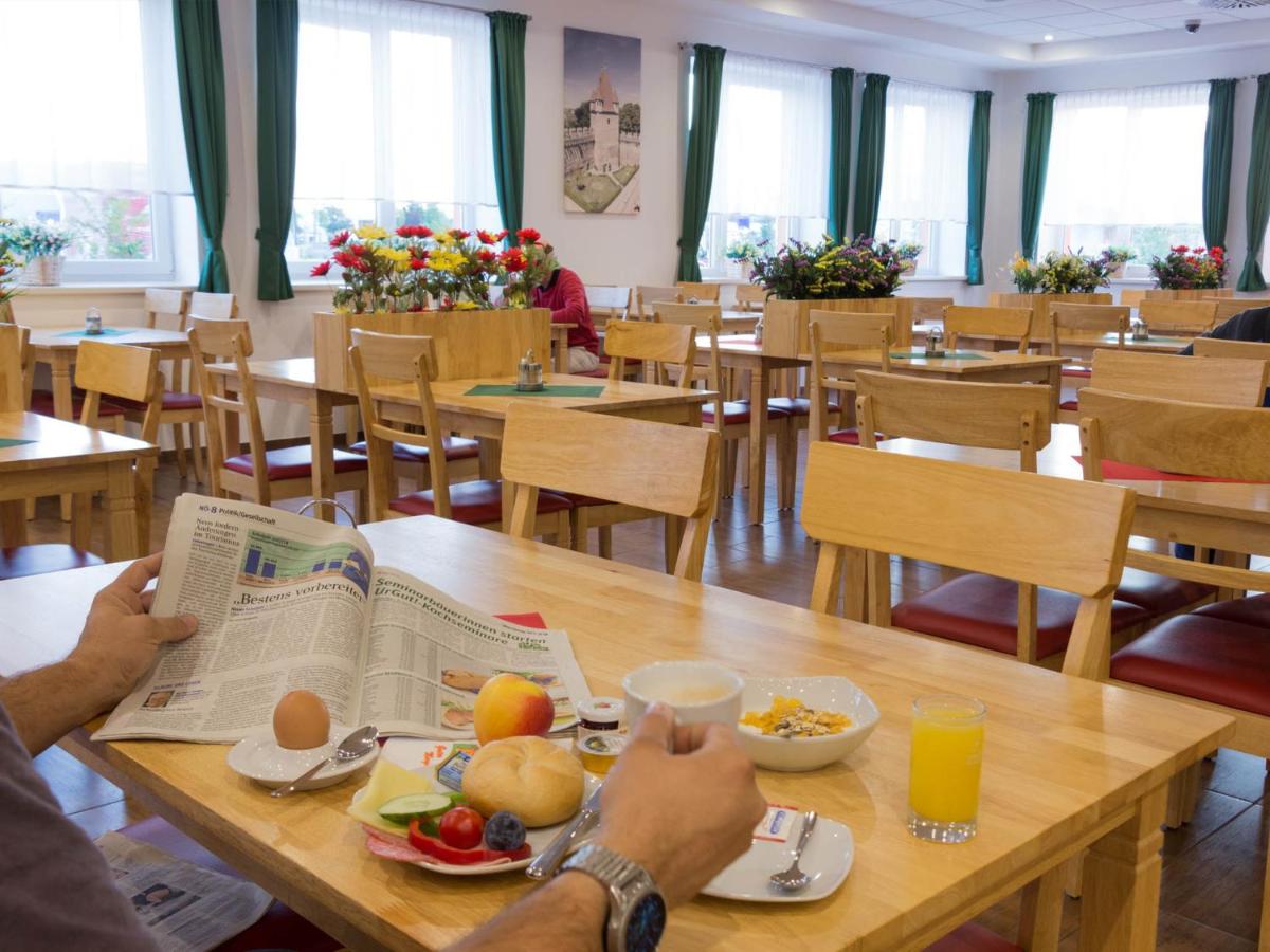 Winrooms Seminar Hotel & Apartments photo