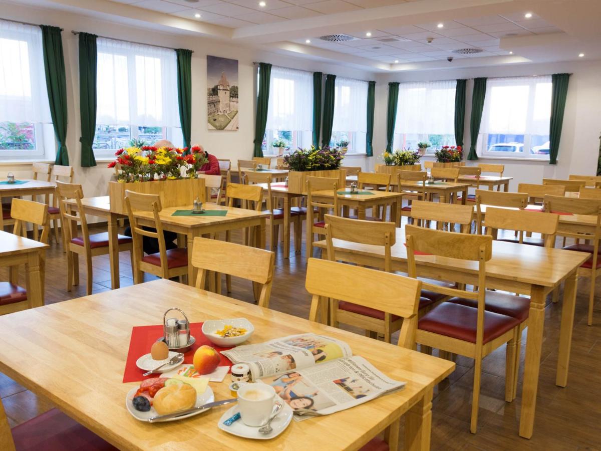 Winrooms Seminar Hotel & Apartments photo