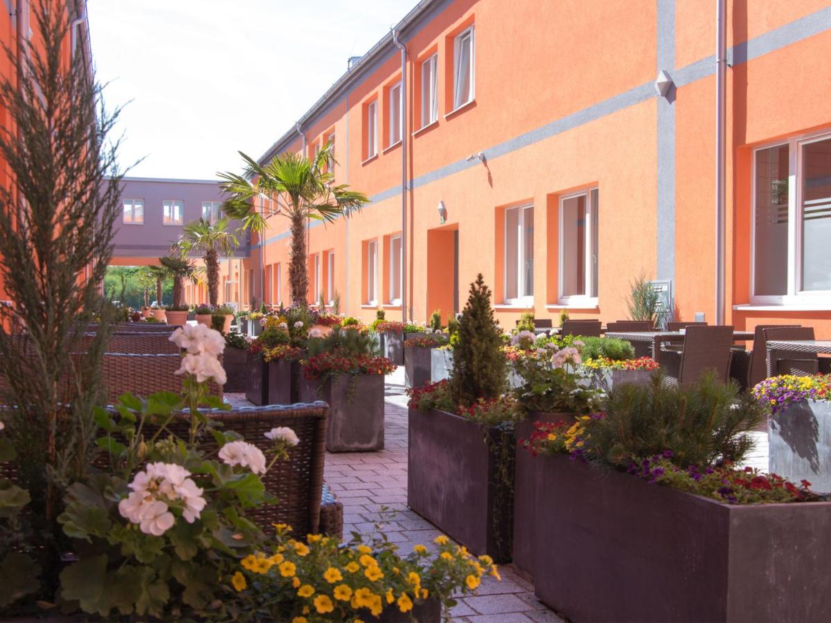 Winrooms Seminar Hotel & Apartments photo