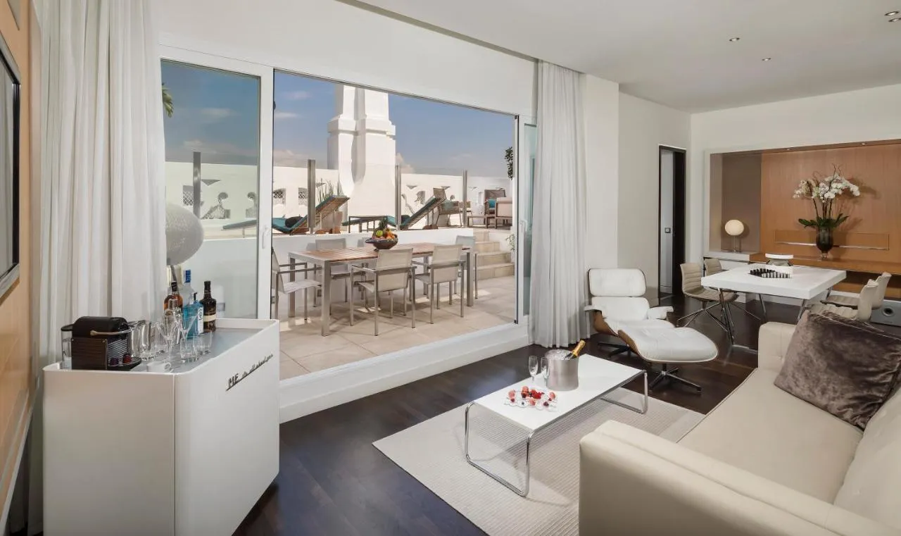 Gallery image of this property