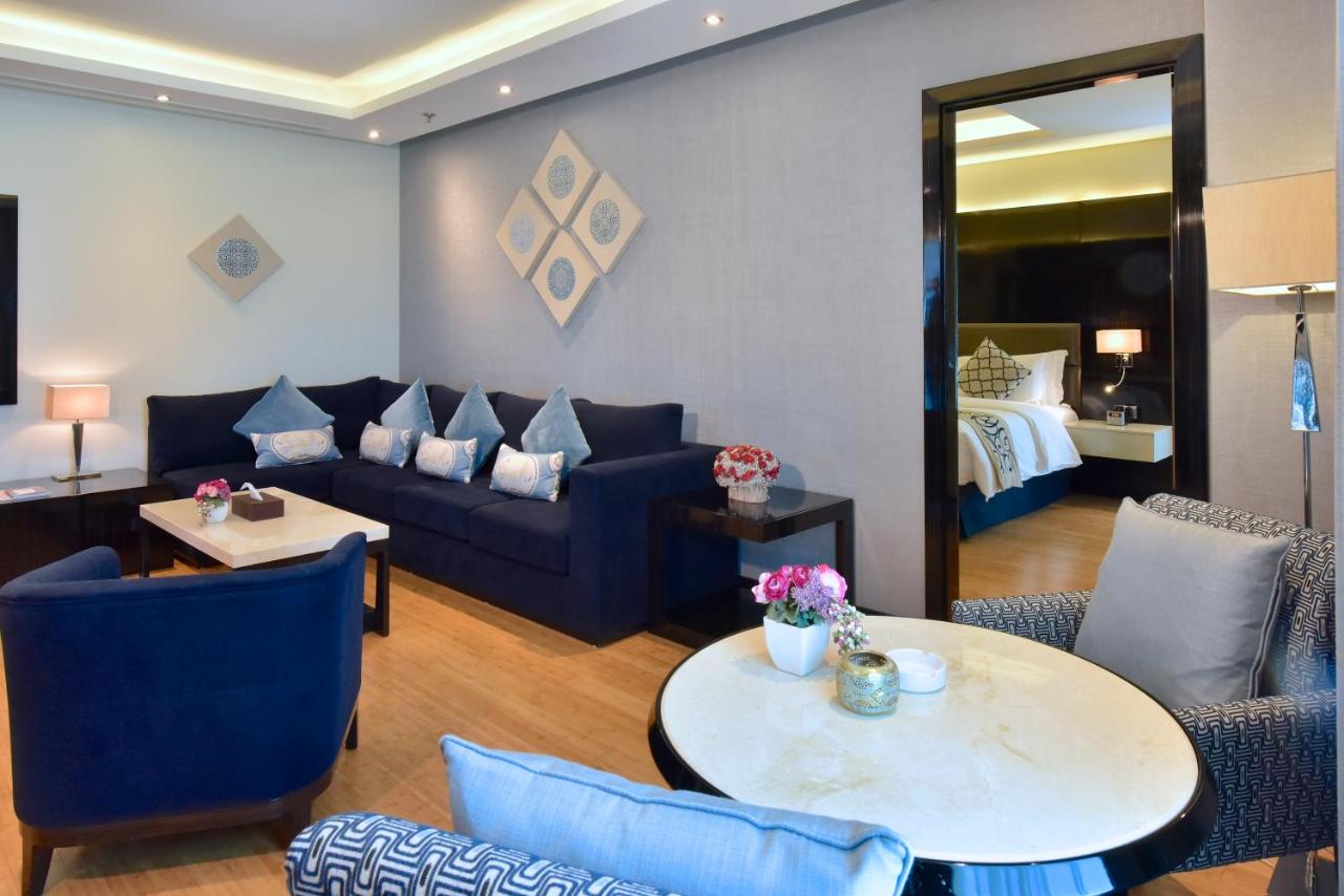 Ramada by Wyndham Manama City Centre photo