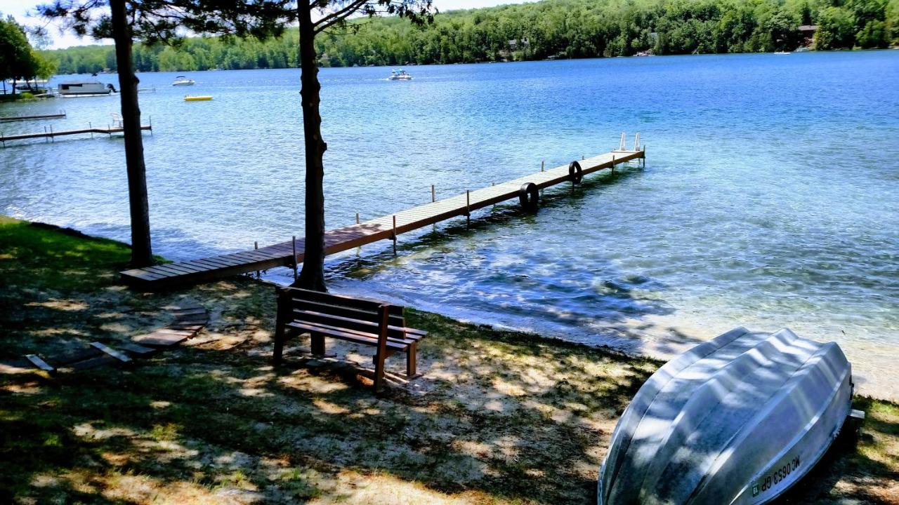 Hotel, plaża: Log Cottage on Blue Lake