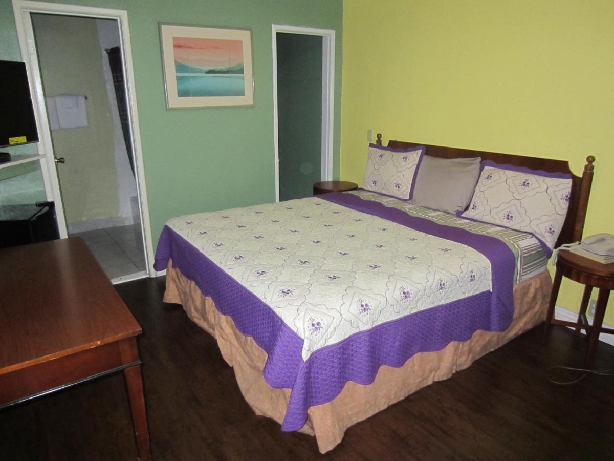 Travel King Motel — photo 16