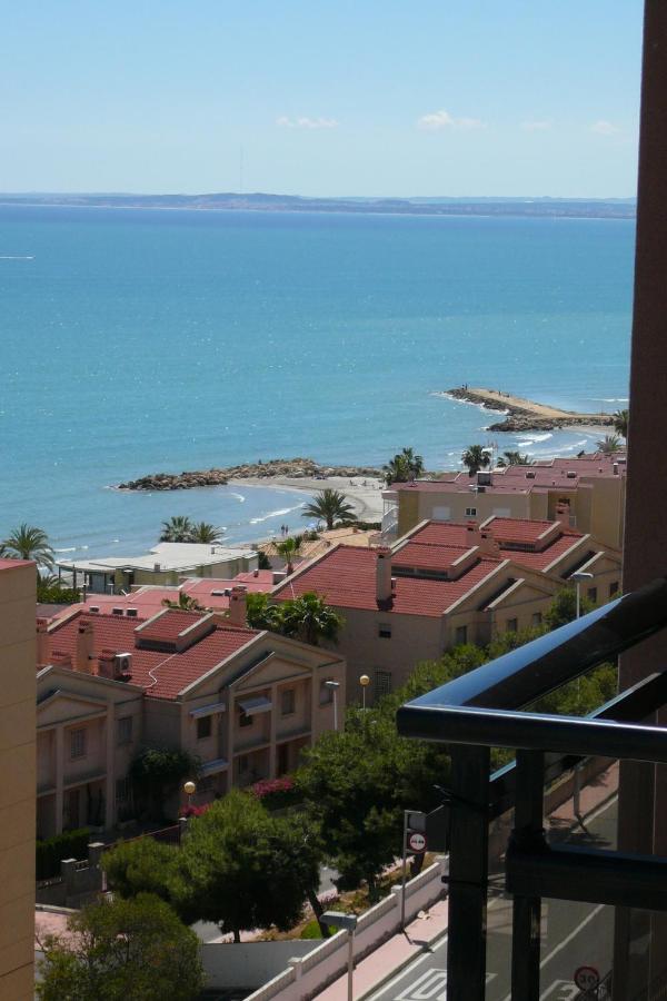 MEDITERRANEAN BEACH APARTMENT 180º SEA & ISLAND VIEWS, Santa ...