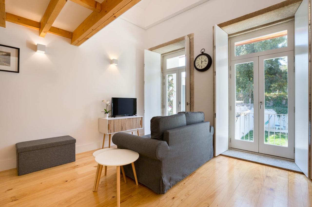 Almada Studio 419 - 5