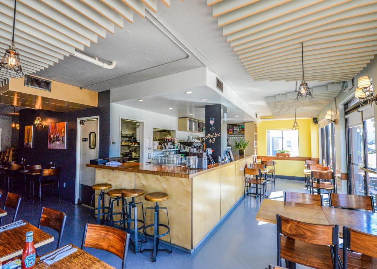 Travelodge by Wyndham Culver City - 4