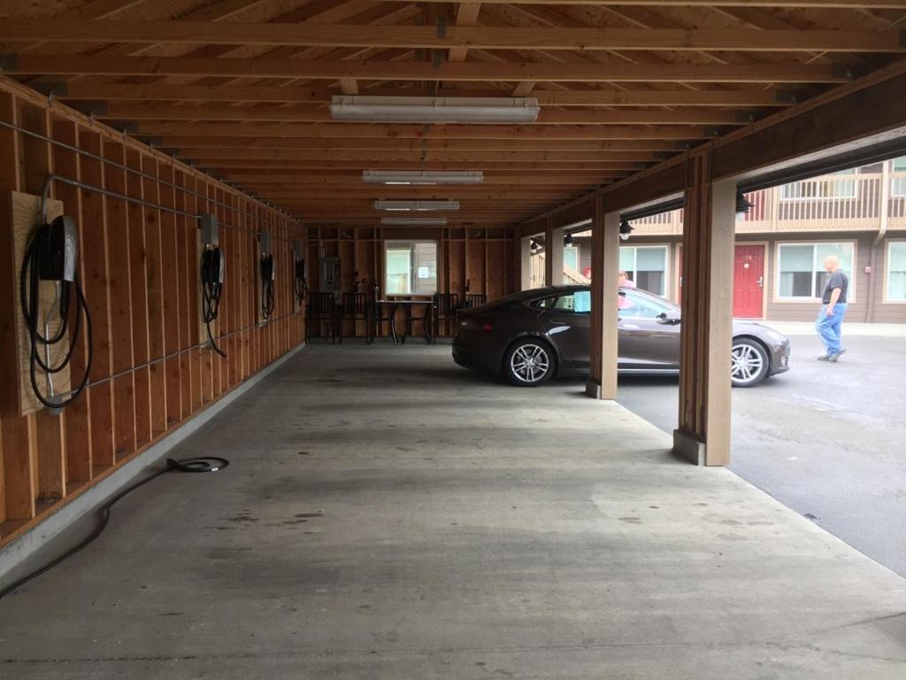 The Waldport Inn — photo 15