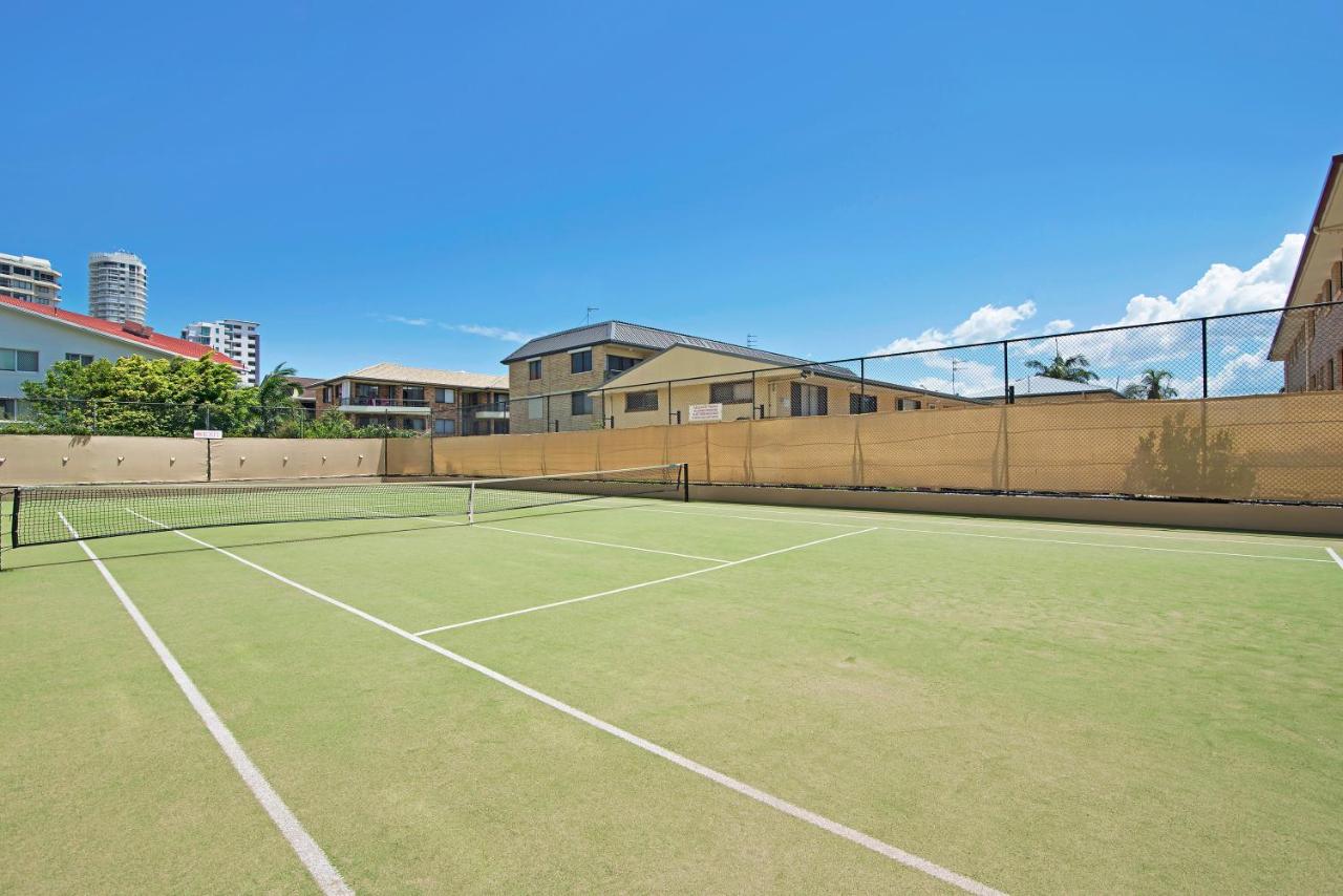 Burleigh Esplanade Apartments photo