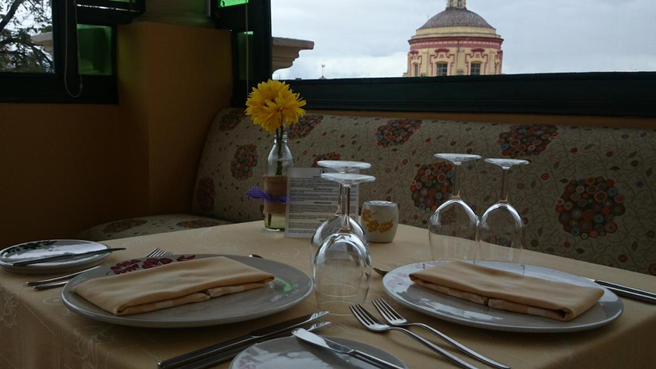 Hotel De La Opera photo