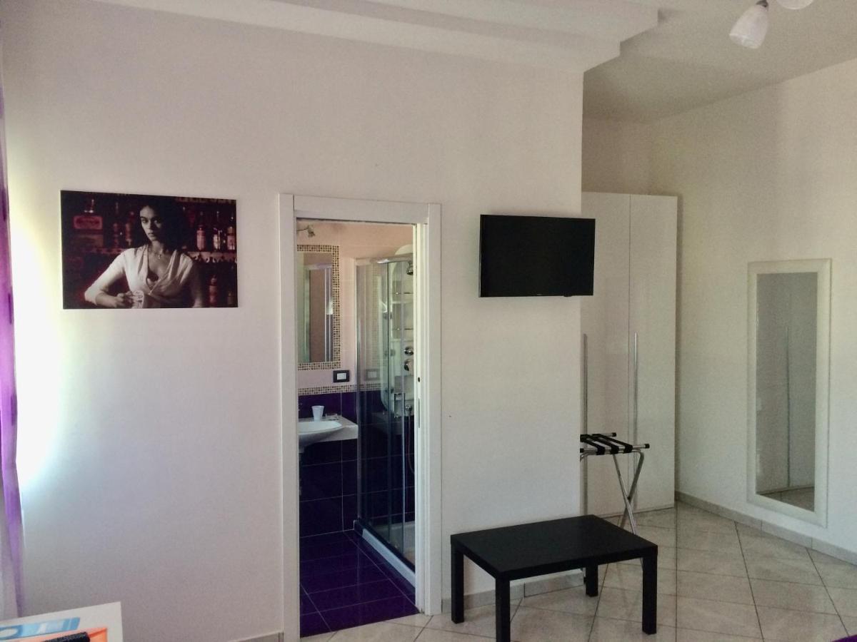 L'Isola Del Postino Rooms photo