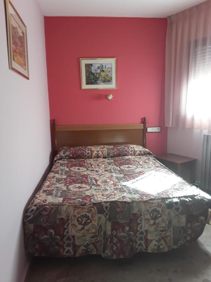 Casa Rural Martina, Guadalaviar, Spain - Booking.com