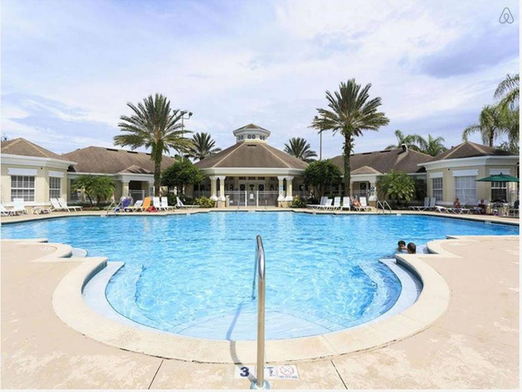 Heated swimming pool: Resort-Style Condo Near Disney World