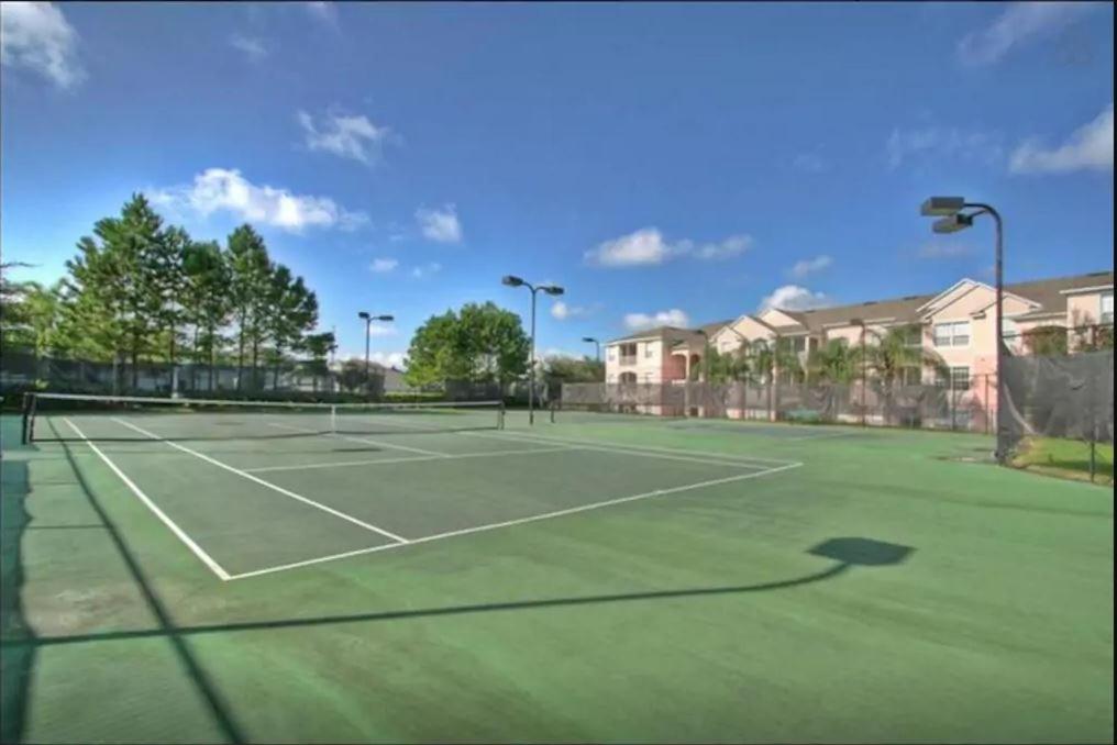 Tennis court: Resort-Style Condo Near Disney World