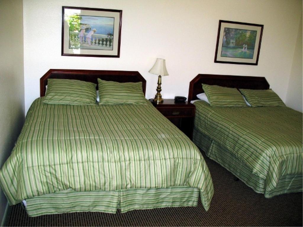 Golden West Motel — photo 10