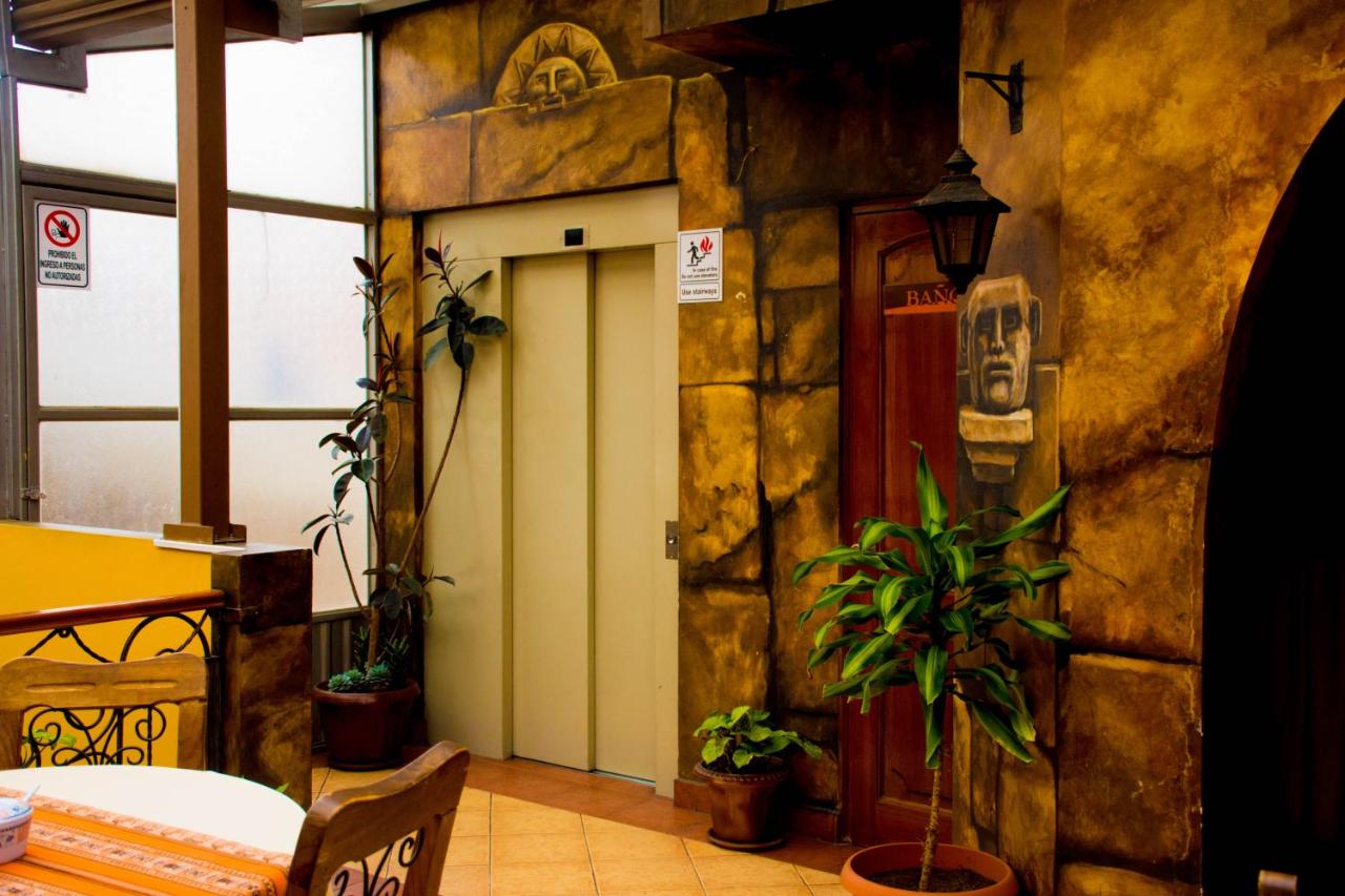 Hotel Las Brisas photo