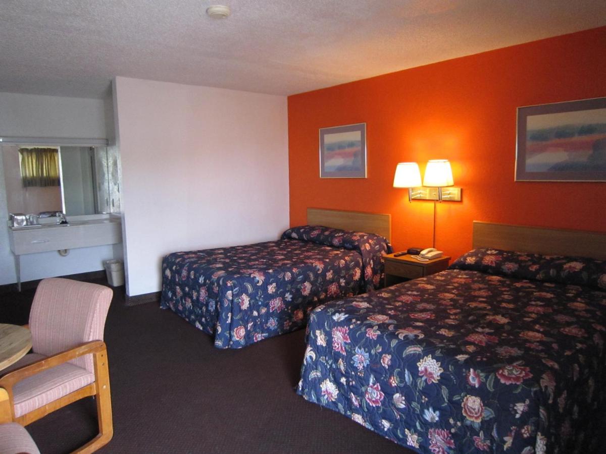 Relax Inn — photo 7