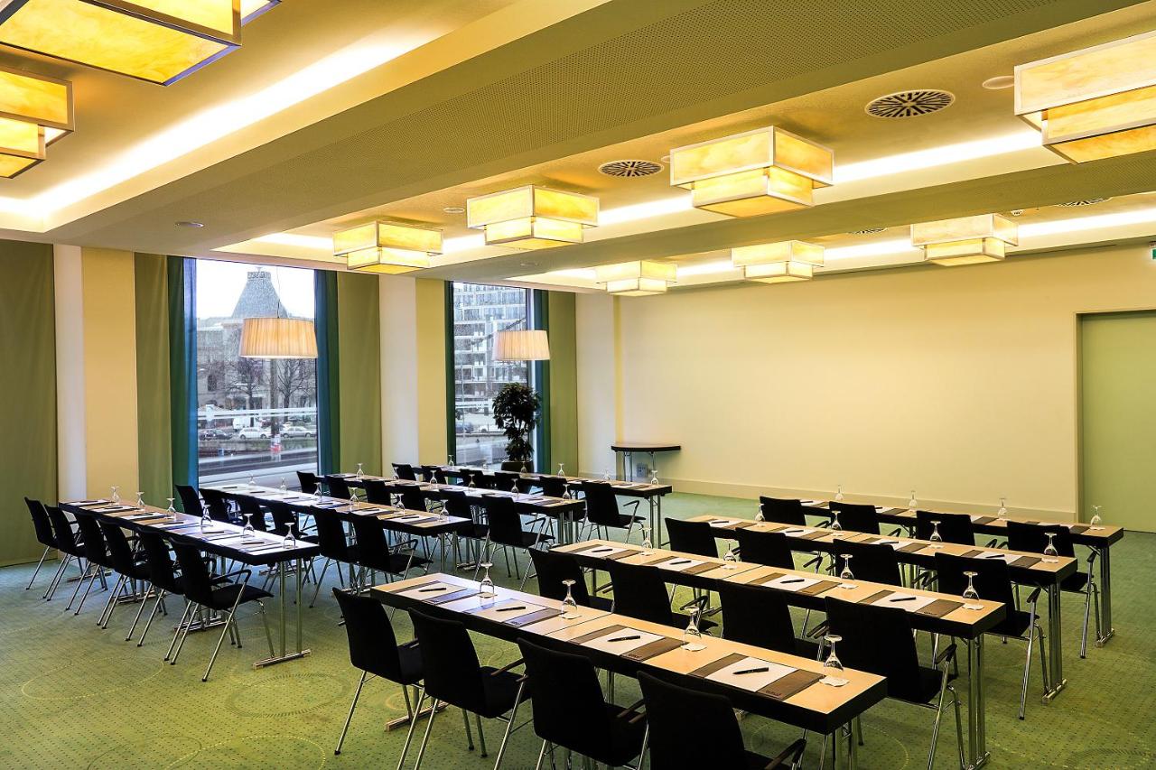 Meliá Berlin photo
