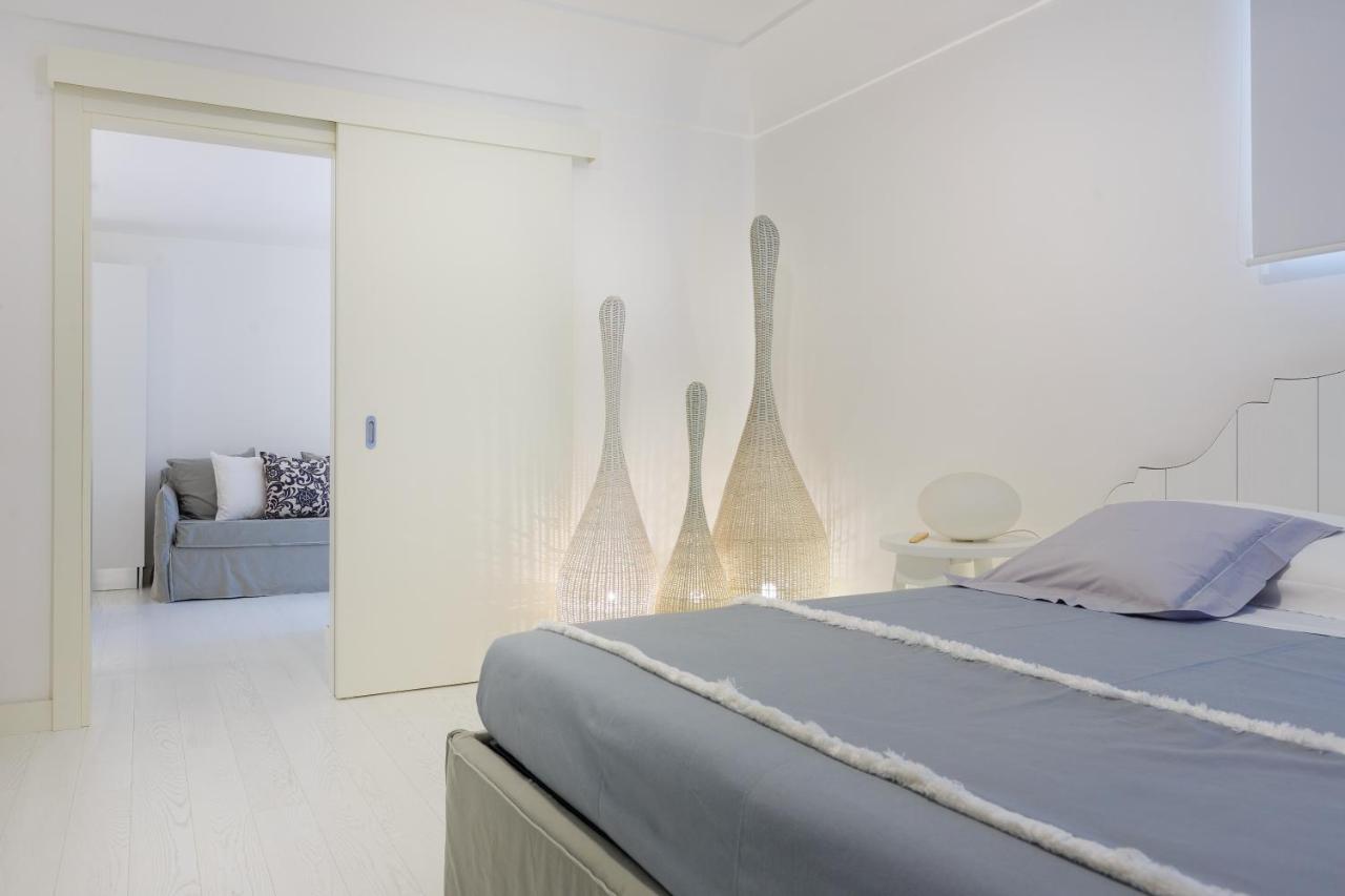 White Stylish Apartments photo
