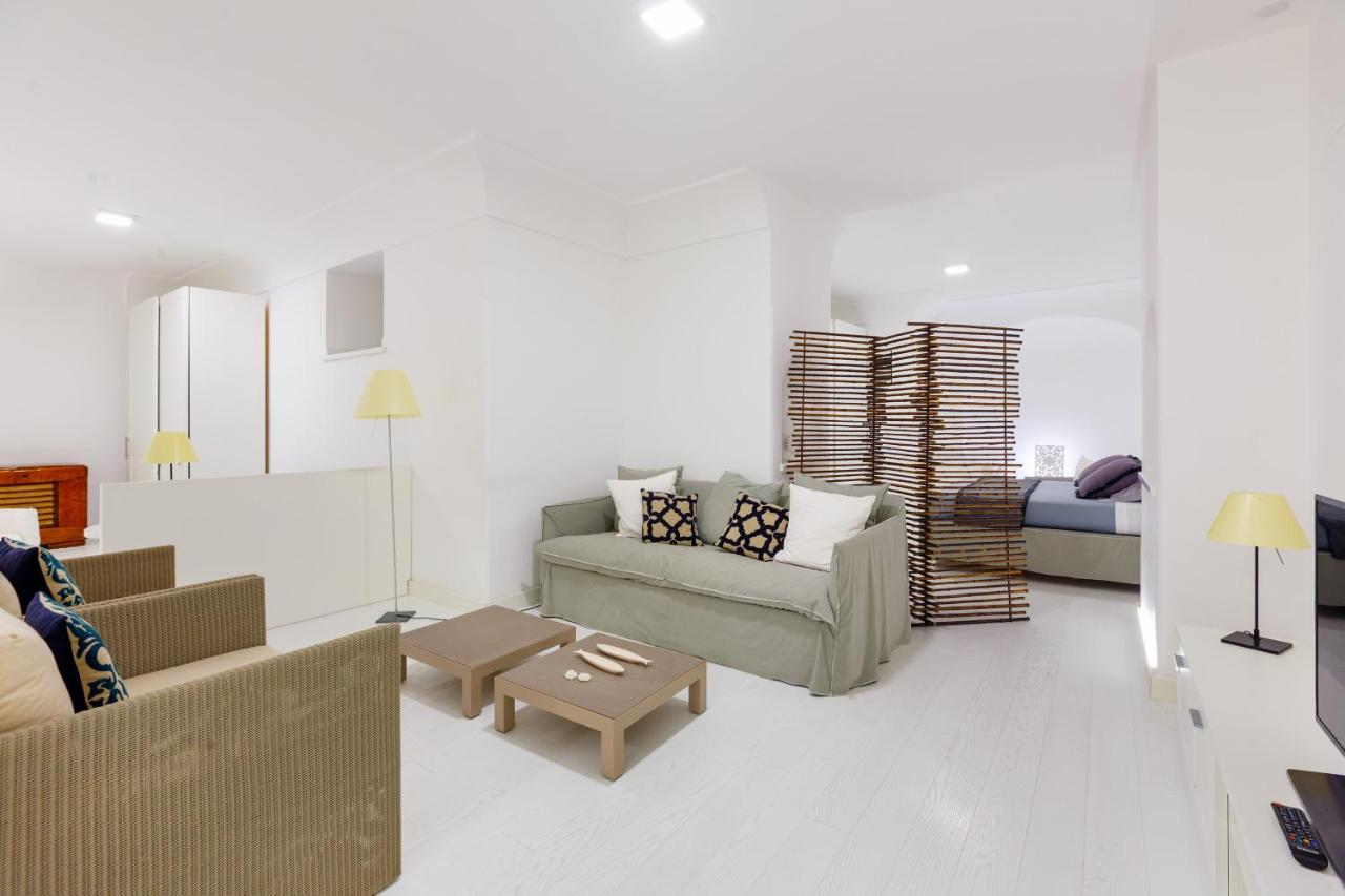White Stylish Apartments photo