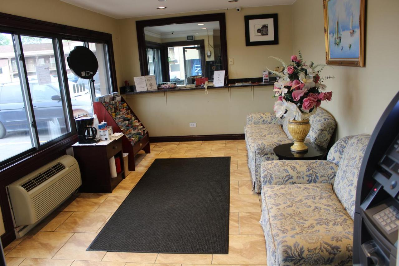 American Inn & Suites — photo 13