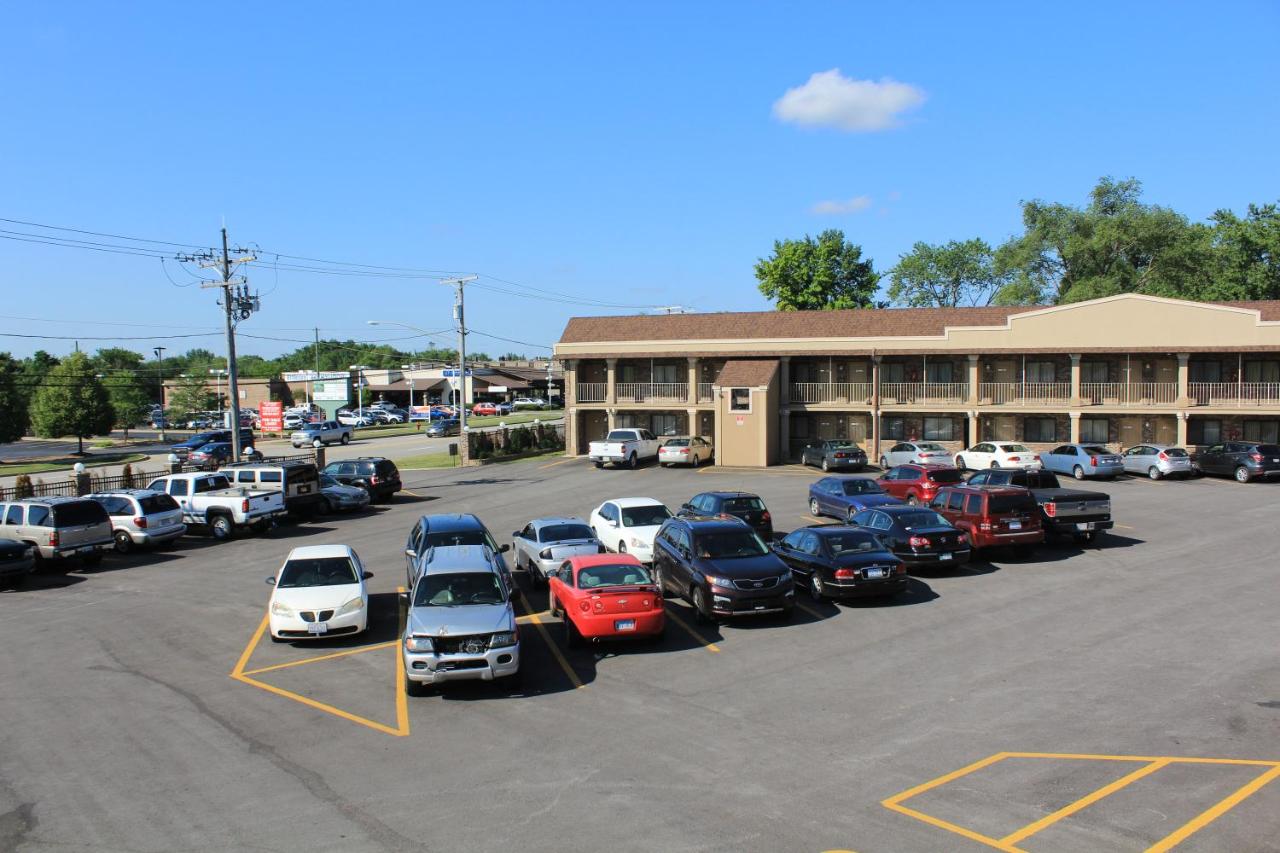 American Inn & Suites — photo 14