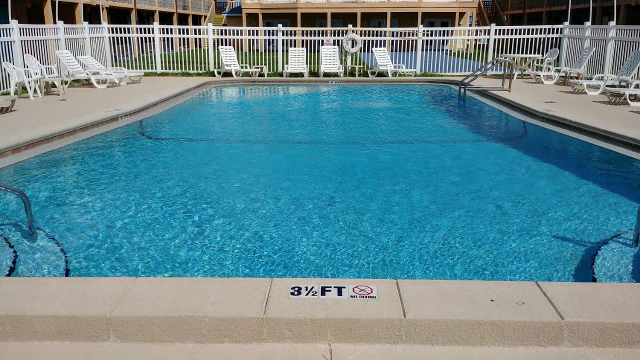 Buccaneer Inn — photo 12