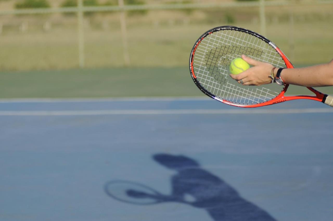Tennis court: Arapey Thermal All Inclusive Resort & Spa