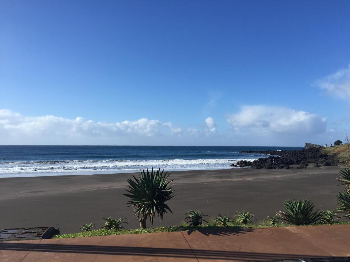 Beach: Cosy Studio Azores Beach