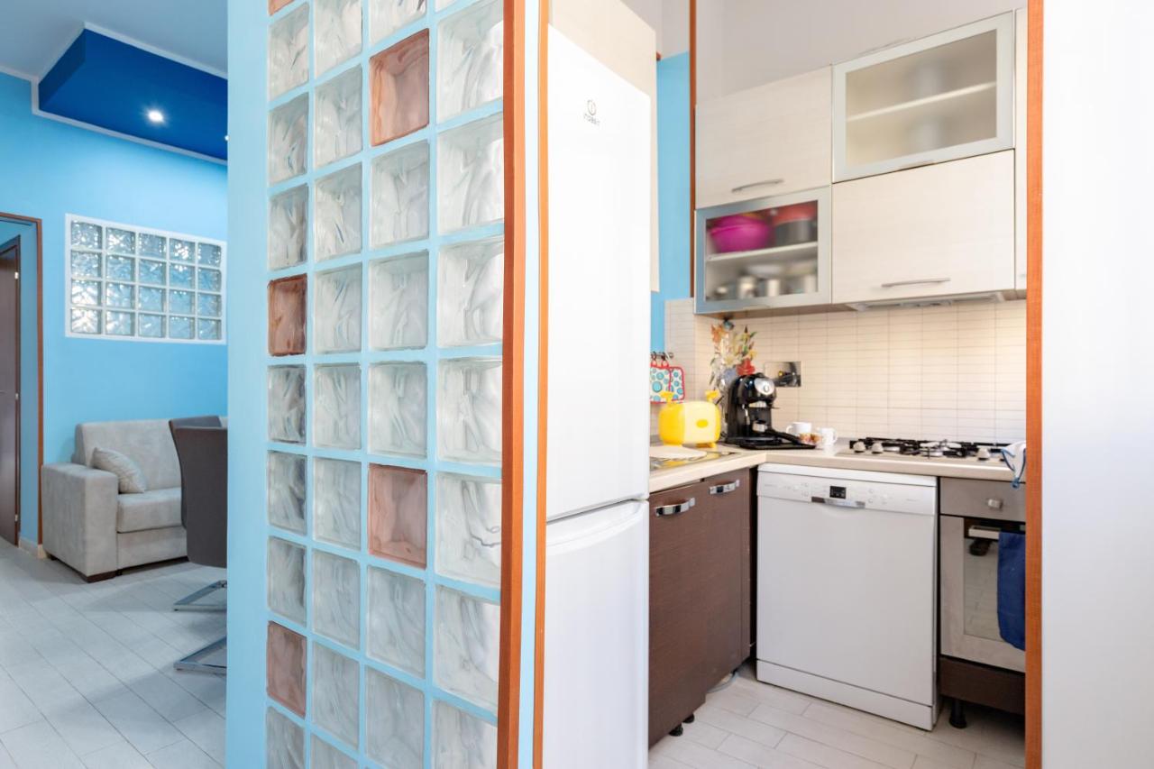 Louise at Colosseum - 4