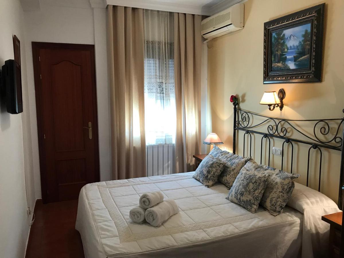 Inn Hostal Rural Plaza, Mota del Cuervo, Spain - Booking.com