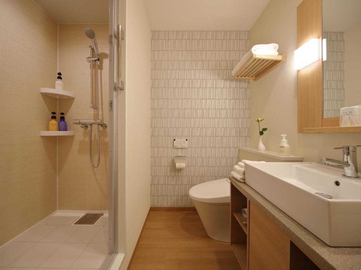 Red Roof Inn & Suites Osaka Namba Nipponbashi - 4