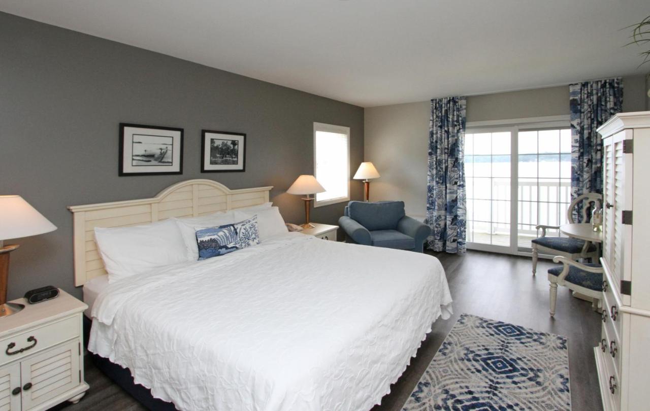 Bay Pointe Inn — photo 15