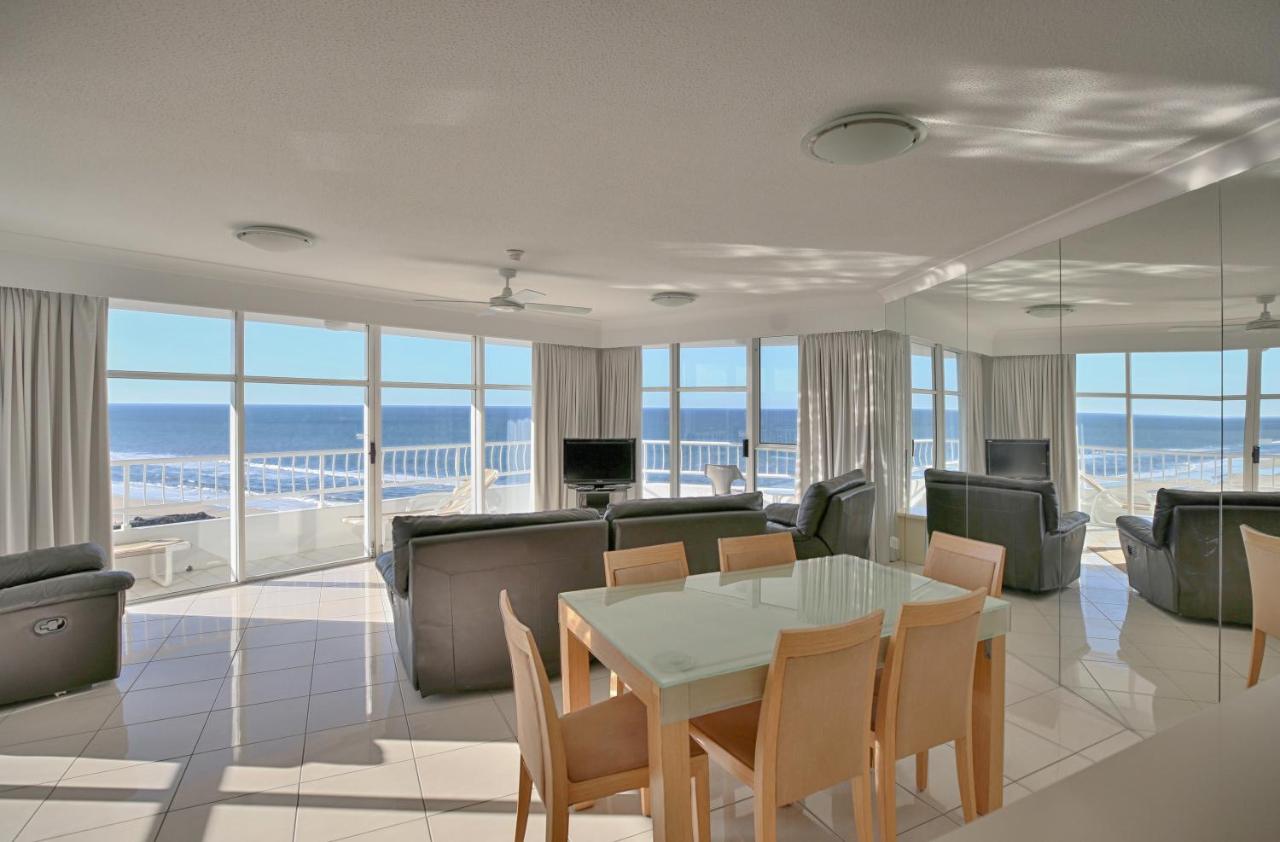 19th Avenue on the Beach photo