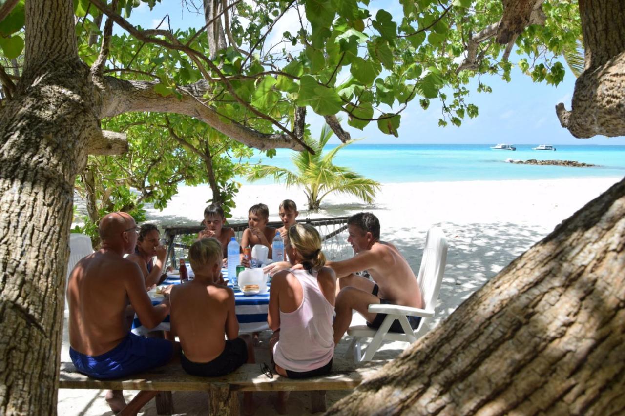 Araamu Hotels Maldives at Dhiffushi - 4