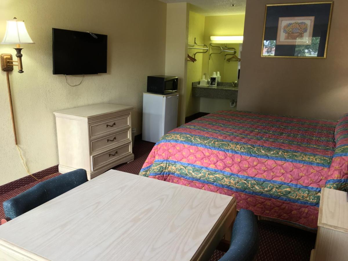 Relax Inn — photo 11