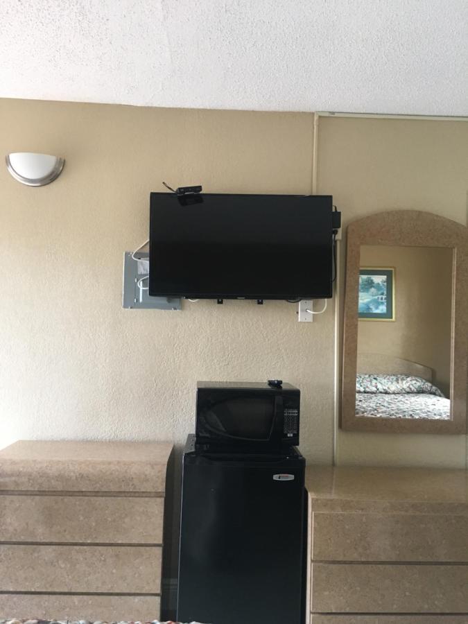 Budget Inn Express-Beachside — photo 3