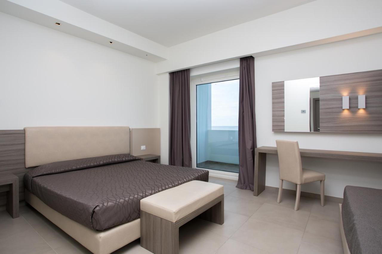 Hotel Santa Caterina Village Club photo