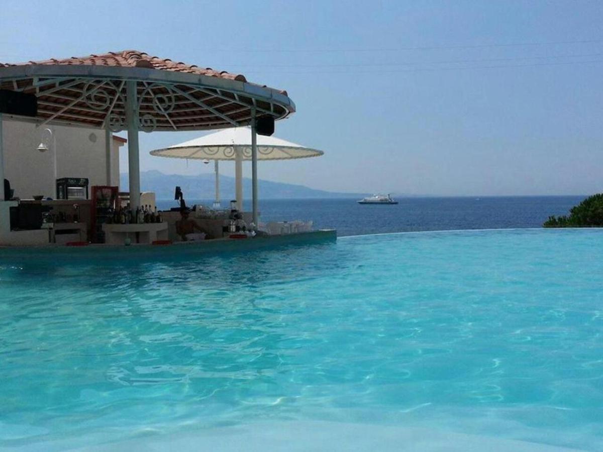Apartment bay, Bougainville Bay Resort photo