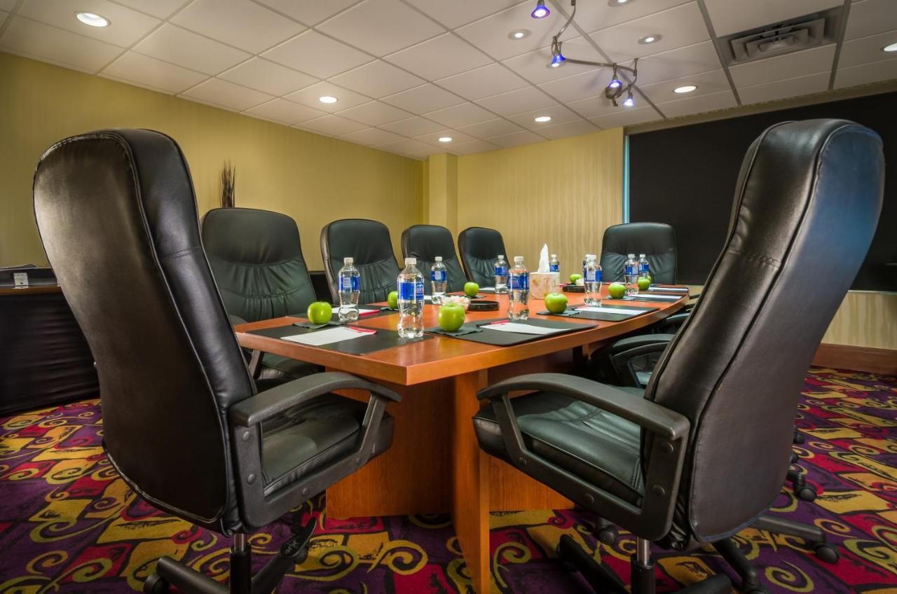 Deerfoot Inn and Casino photo