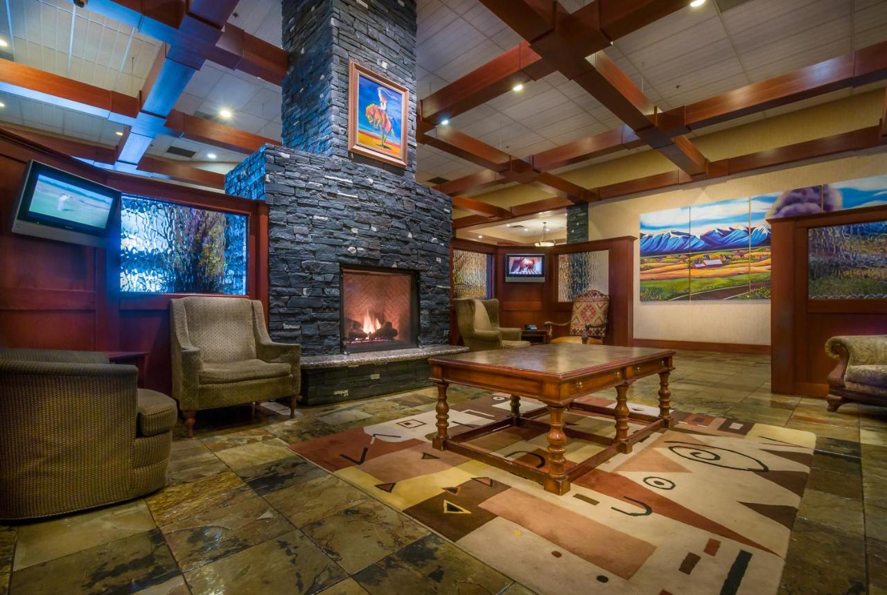 Deerfoot Inn and Casino photo