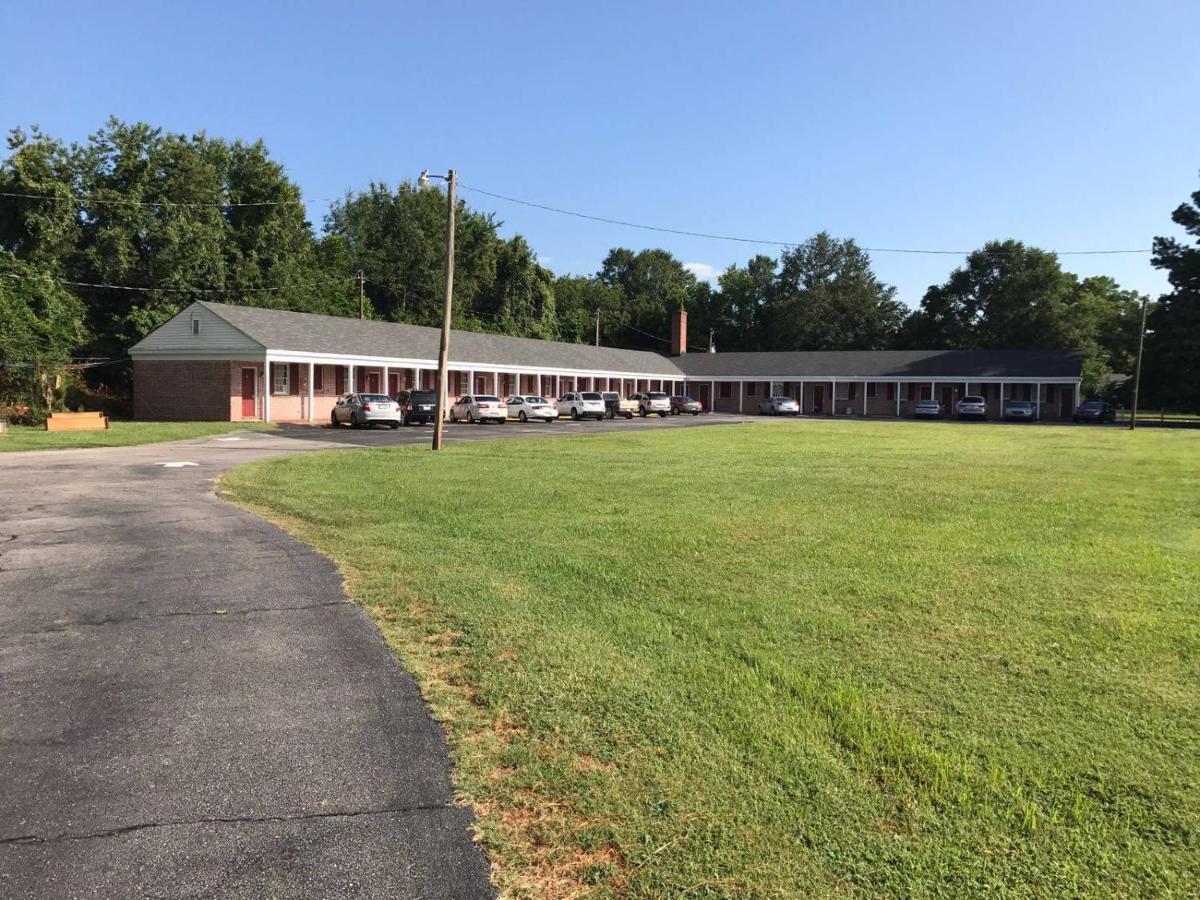 Kenwood Court Motel — photo 8