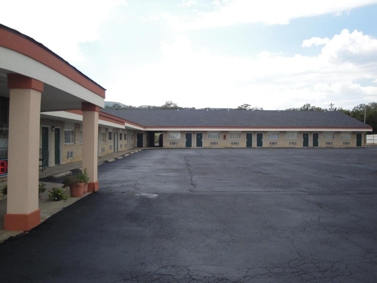Economy Inn — photo 4