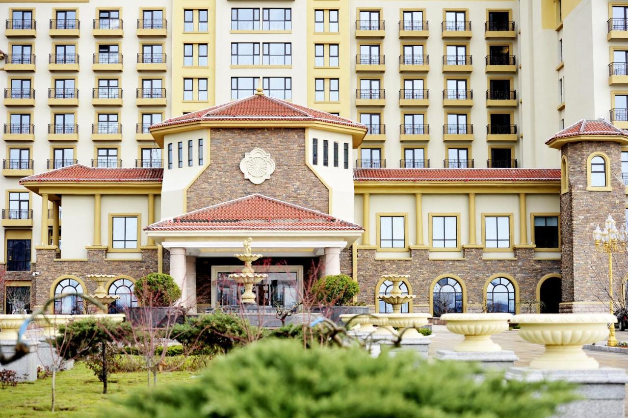Image: Shenglong Jianguo Hotel Haiyang