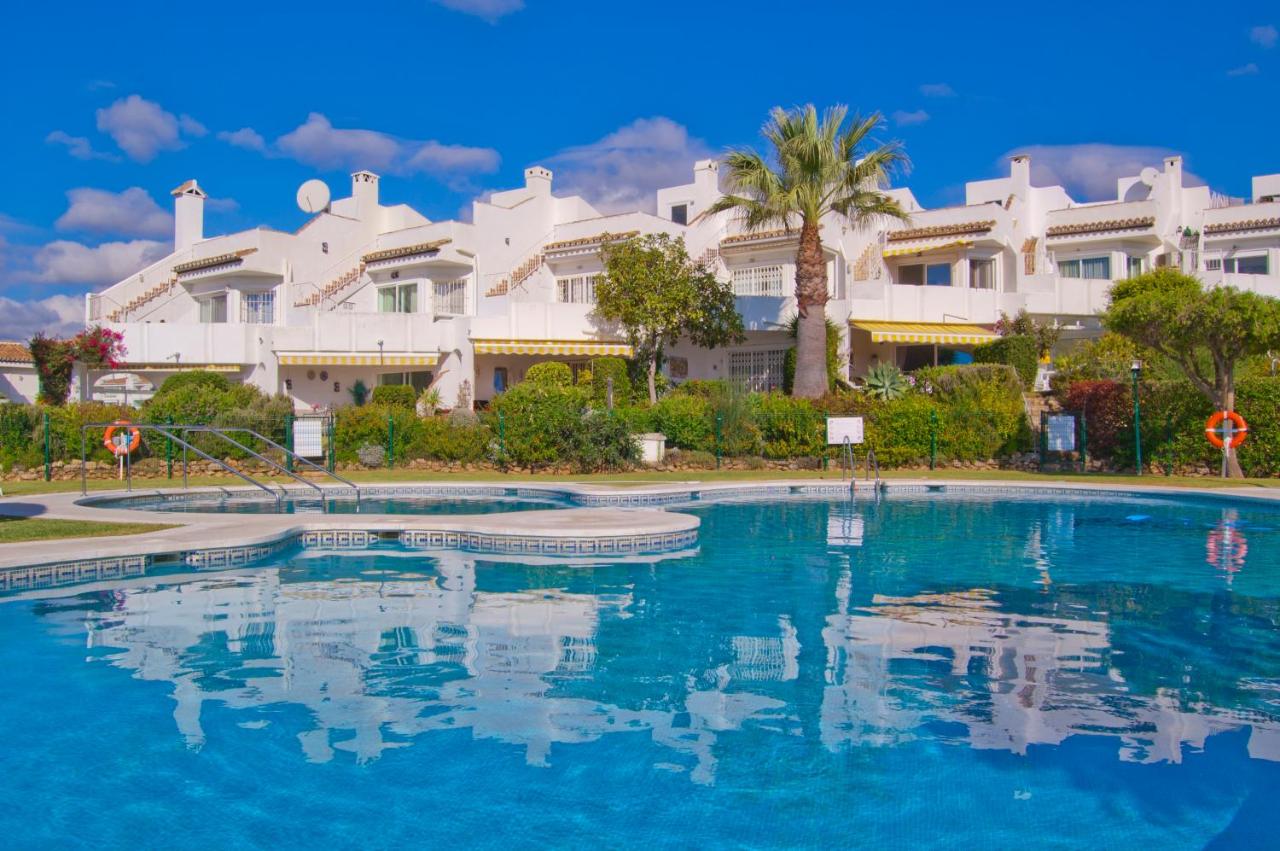 Vacation Home Beautiful sea view townhouse in Calahonda ...